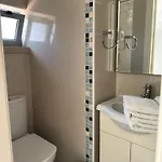 Ocean Breeze Guesthouse Appartement
